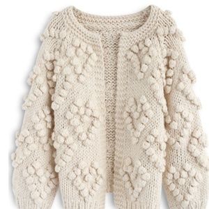 Beautiful like new sweater from Chicwish